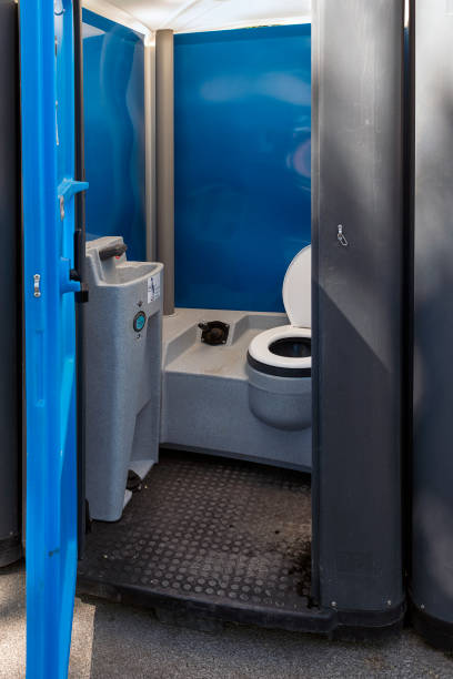 Best Portable restroom trailer rental  in Las Palmas Ii, TX